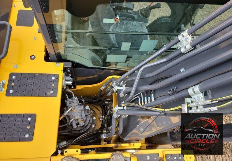 2022 John Deere 200G  excavator