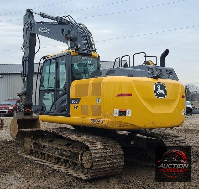 2022 John Deere 200G  excavator