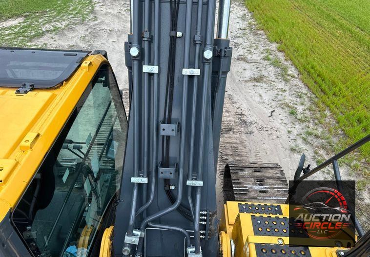 2022 John Deere 250G LC excavator