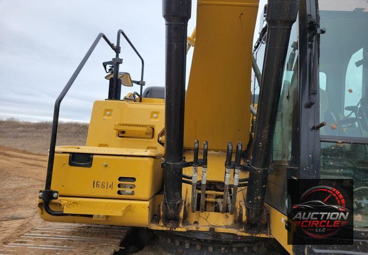 2017 Caterpillar 323FL excavator
