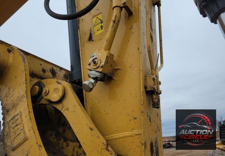 2017 Caterpillar 323FL excavator