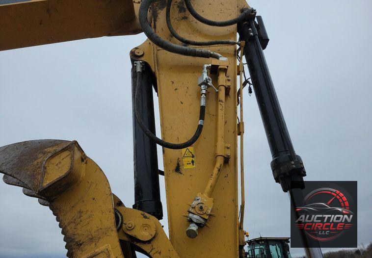 2017 Caterpillar 323FL excavator