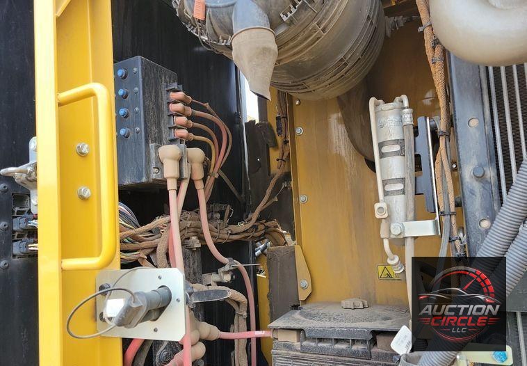 2017 Caterpillar 323FL excavator
