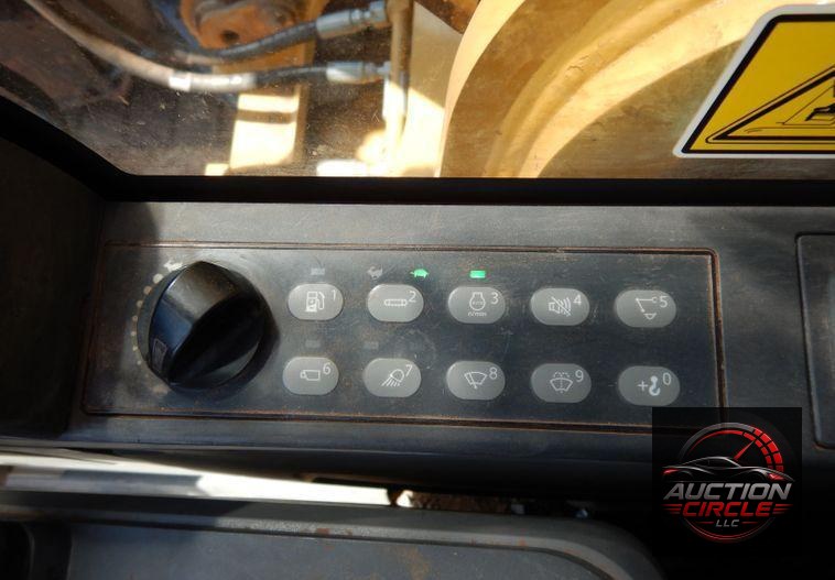 2018 Caterpillar 330FL  excavator