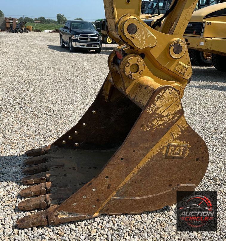 2019 Caterpillar  323 excavator