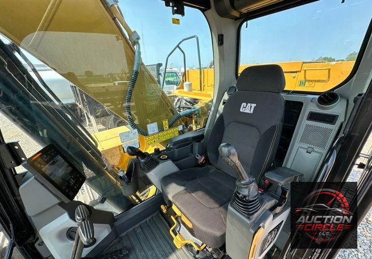 2019 Caterpillar  323 excavator