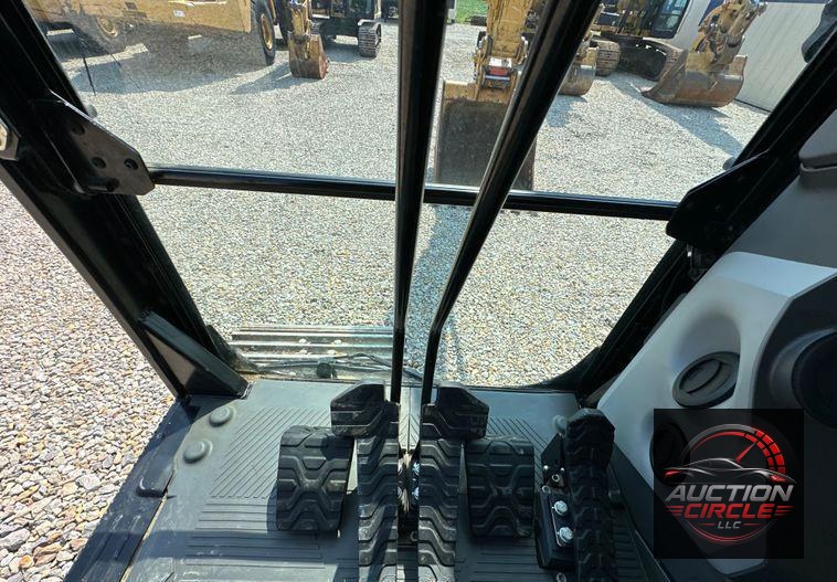 2019 Caterpillar  323 excavator