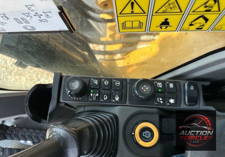 2019 Caterpillar  323 excavator