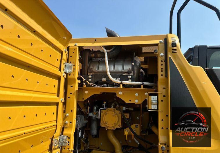 2019 Caterpillar  323 excavator