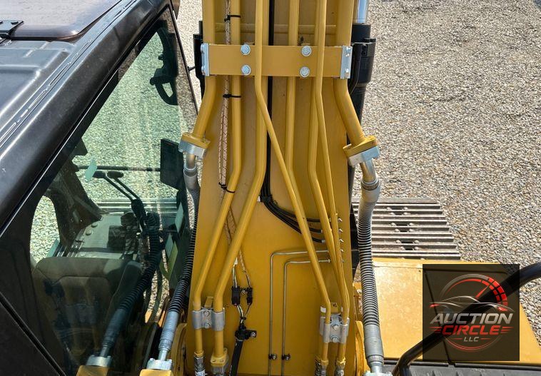 2019 Caterpillar  323 excavator
