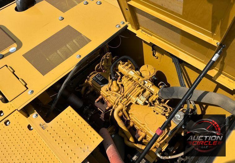 2019 Caterpillar  323 excavator