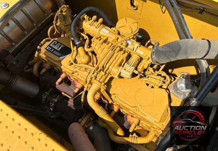 2019 Caterpillar  323 excavator