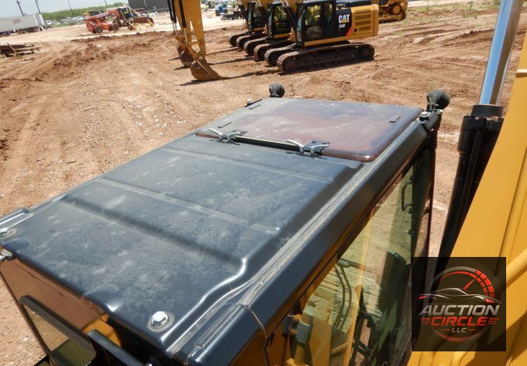 2018 Caterpillar 330FL  excavator