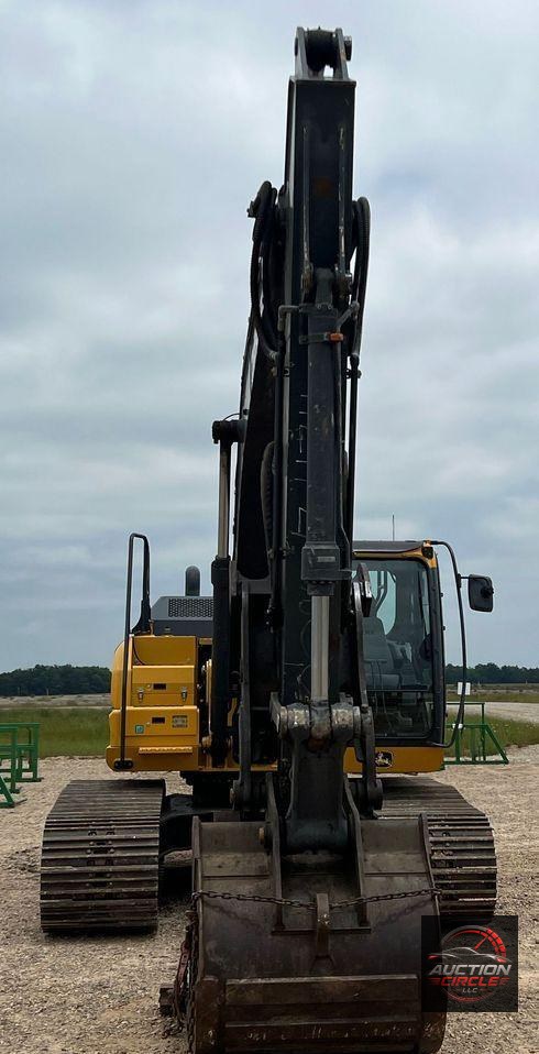 2017 John Deere 210G LC  excavator