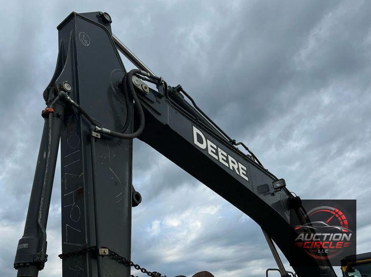2017 John Deere 210G LC  excavator