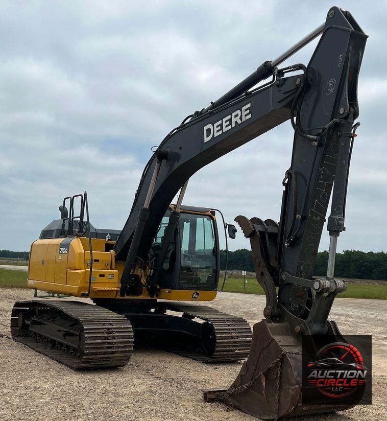 2017 John Deere 210G LC  excavator