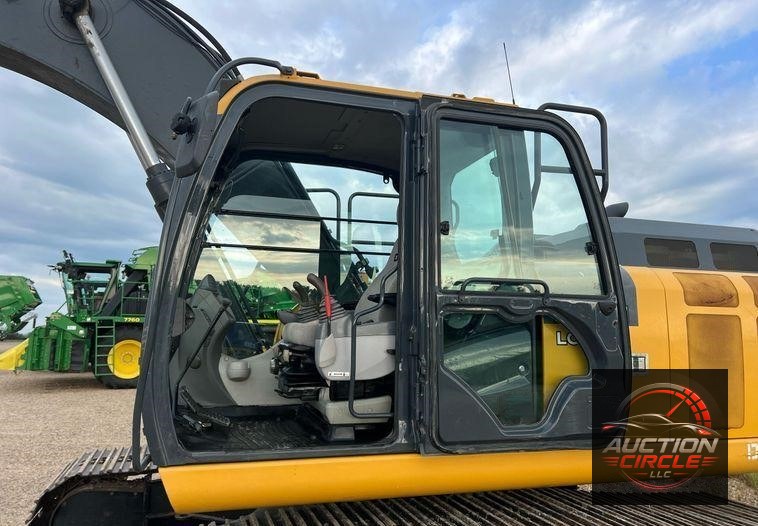 2017 John Deere 210G LC  excavator