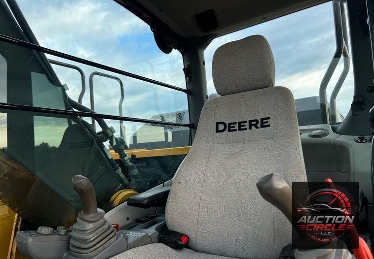 2017 John Deere 210G LC  excavator