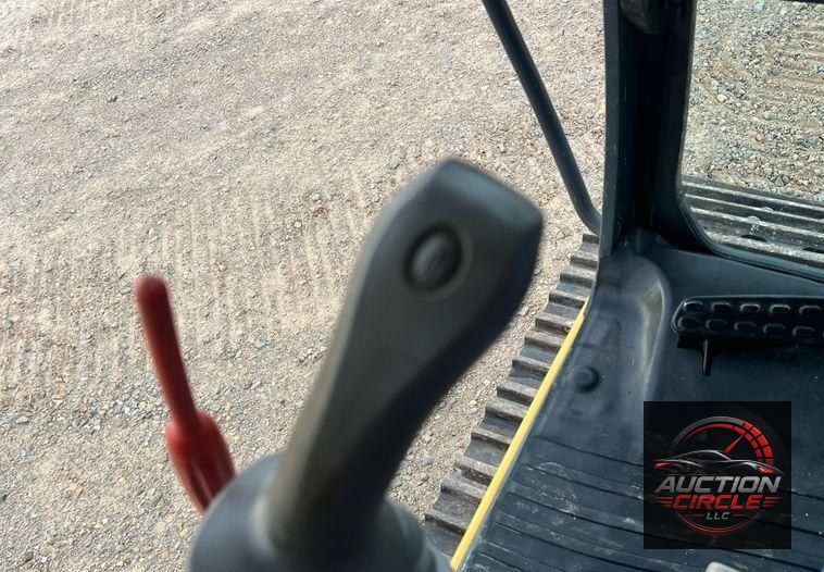 2017 John Deere 210G LC  excavator