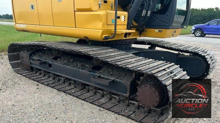 2017 John Deere 210G LC  excavator