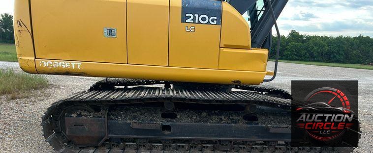 2017 John Deere 210G LC  excavator