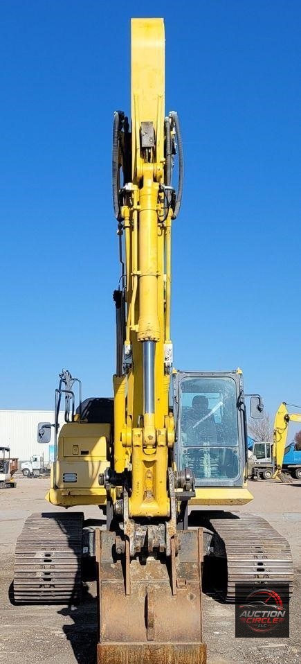 2019 Komatsu PC240LC-11  excavator