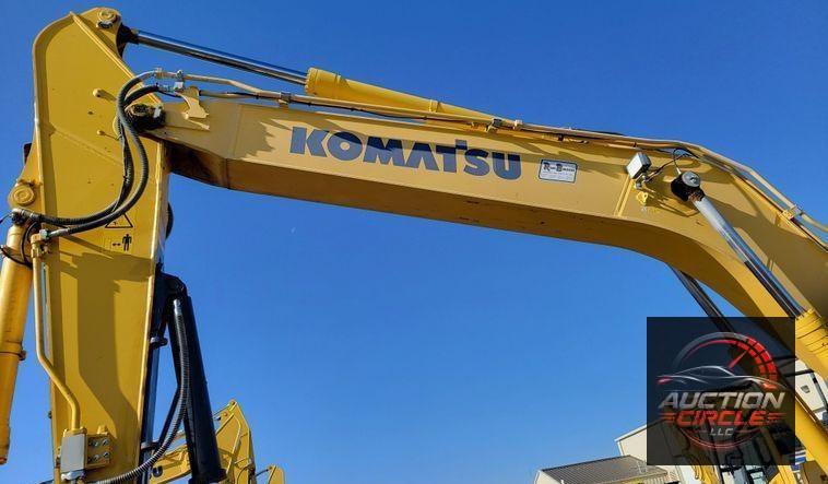 2019 Komatsu PC240LC-11  excavator