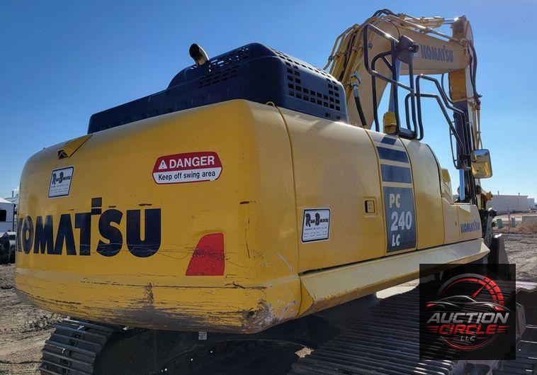 2019 Komatsu PC240LC-11  excavator