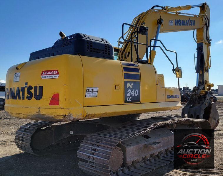 2019 Komatsu PC240LC-11  excavator