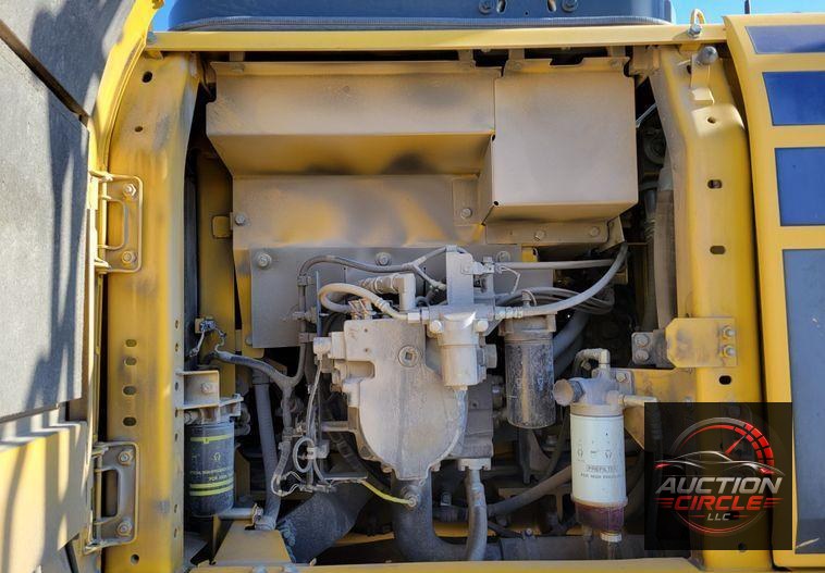 2019 Komatsu PC240LC-11  excavator