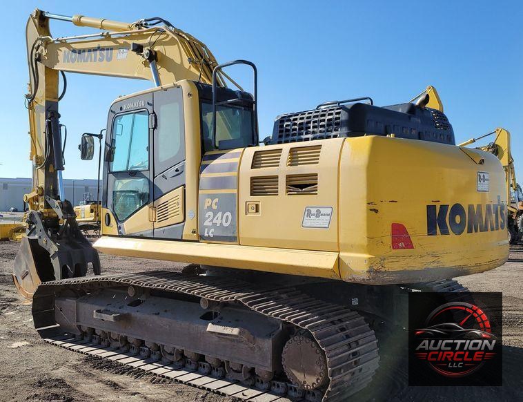 2019 Komatsu PC240LC-11  excavator