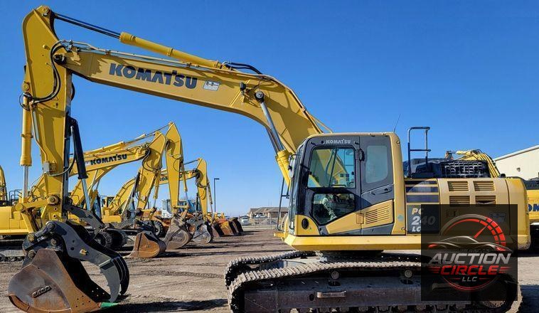 2019 Komatsu PC240LC-11  excavator