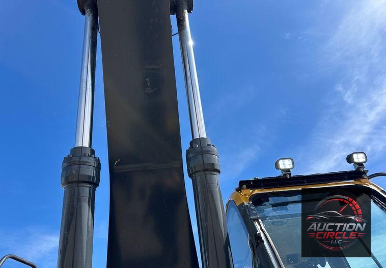 2019 John Deere 350G LC excavator