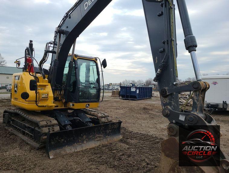 2022 John Deere 135G  excavator