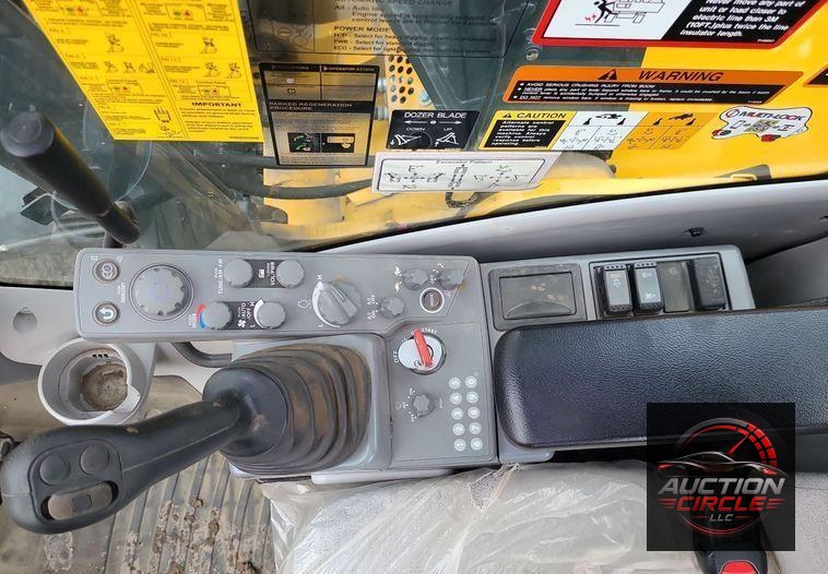 2022 John Deere 135G  excavator