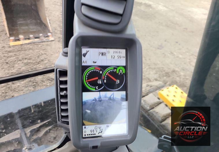 2022 John Deere 135G  excavator