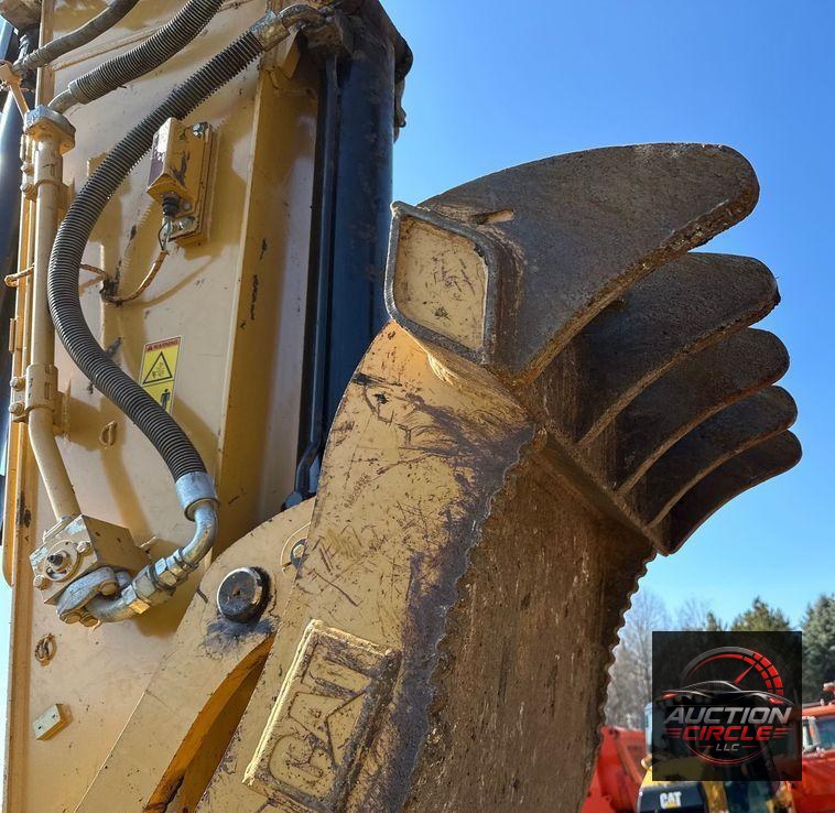 2015 Caterpillar 323FL excavator