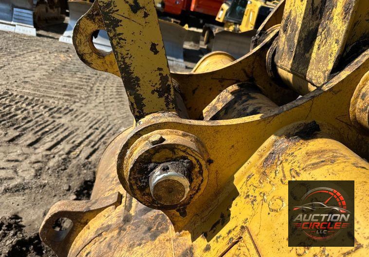2015 Caterpillar 323FL excavator