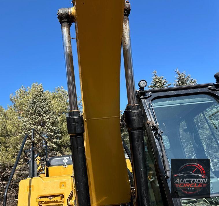 2015 Caterpillar 323FL excavator