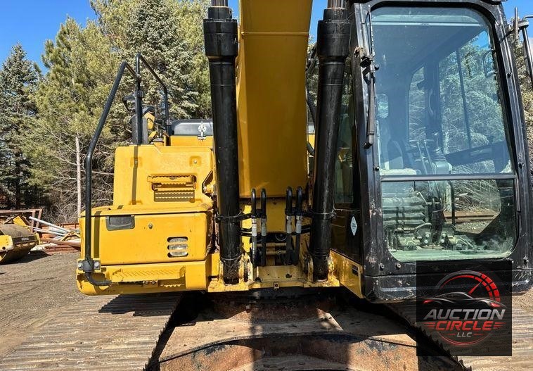 2015 Caterpillar 323FL excavator