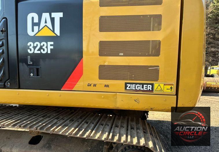 2015 Caterpillar 323FL excavator