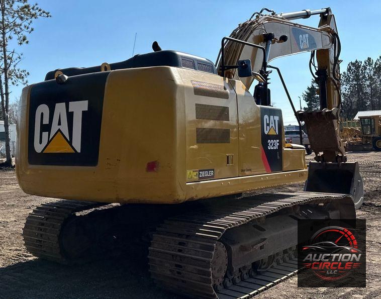 2015 Caterpillar 323FL excavator