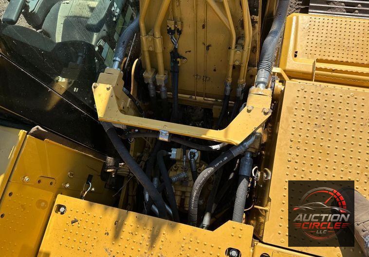 2015 Caterpillar 323FL excavator