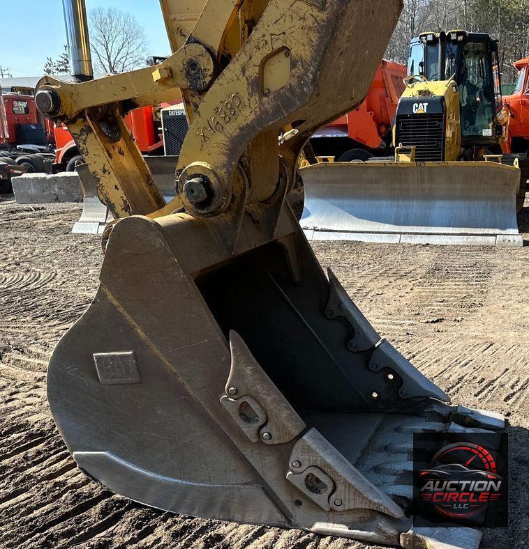 2015 Caterpillar 323FL excavator