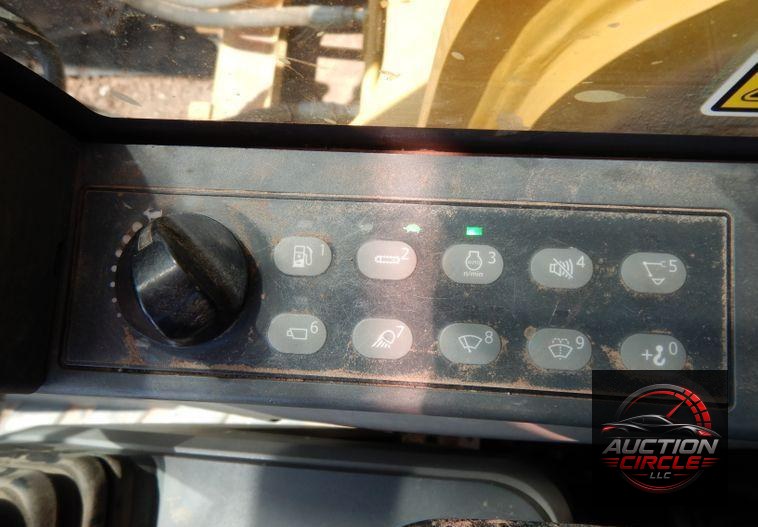 2018 Caterpillar 330FL  excavator