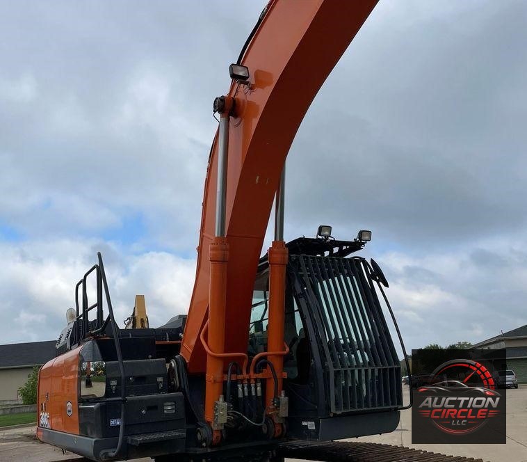 2017 Hitachi  ZX300LC-6N excavator