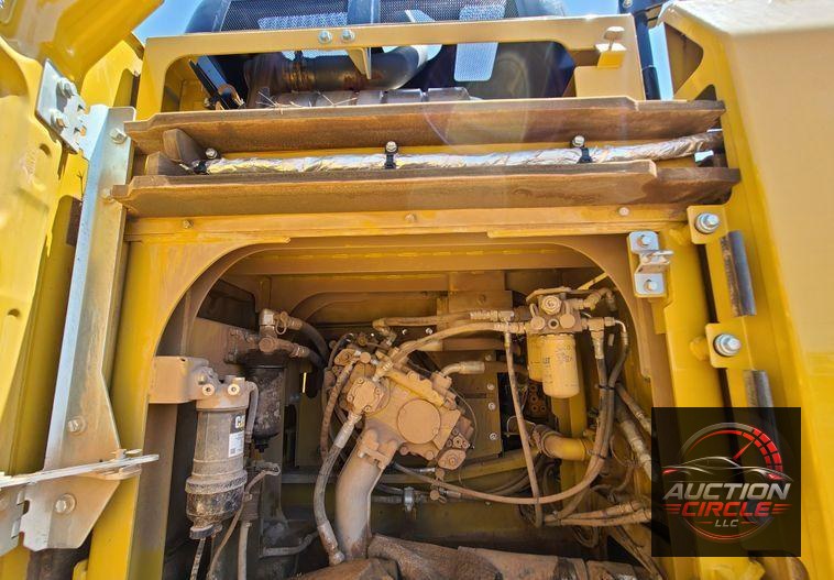 2018 Caterpillar 330FL  excavator