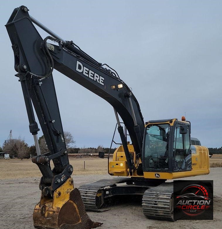 2018 John Deere 210G LC  excavator