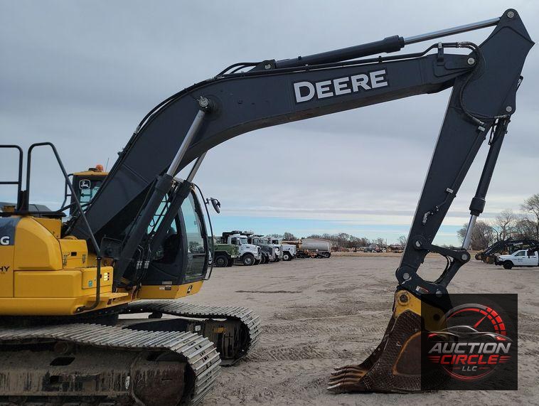 2018 John Deere 210G LC  excavator