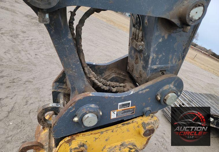 2018 John Deere 210G LC  excavator